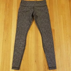 Lululemon long, black/white yoga pants